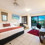 At Waterfront Whitsunday Retreat - Adults Only