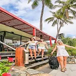 Base Airlie Beach