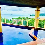 Beach Bliss Apartment- Seaviews-Wifi-Pool-Bbq