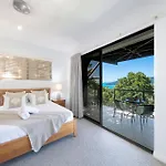 Seaview On Airlie