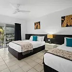 Colonial Palms Motor Inn