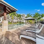 Marina Waterfront Living At Port Of Airlie