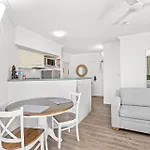 Ocean Views 1Br With Full Kitchen No Steep Hills
