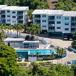 Airlie Summit Apartments