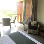 Airlie Central Apartments