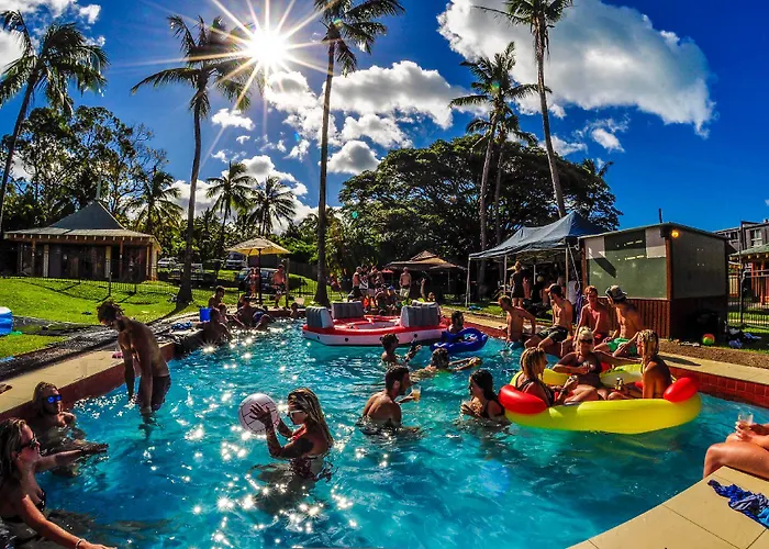 Nomads Airlie Beach (Adults Only)