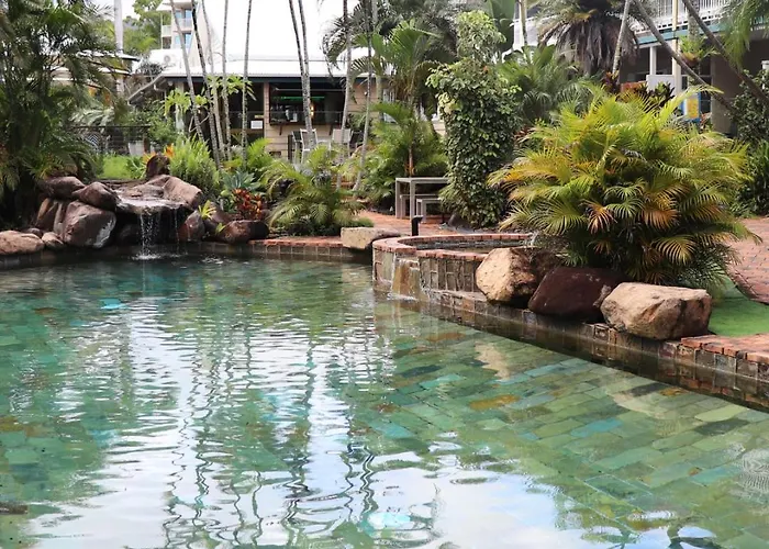 Colonial Palms Motor Inn