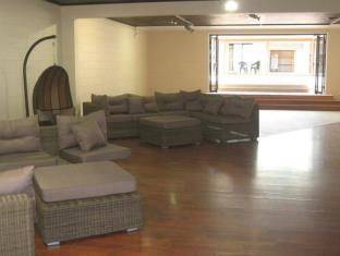 Nomads Airlie (adults Only)
