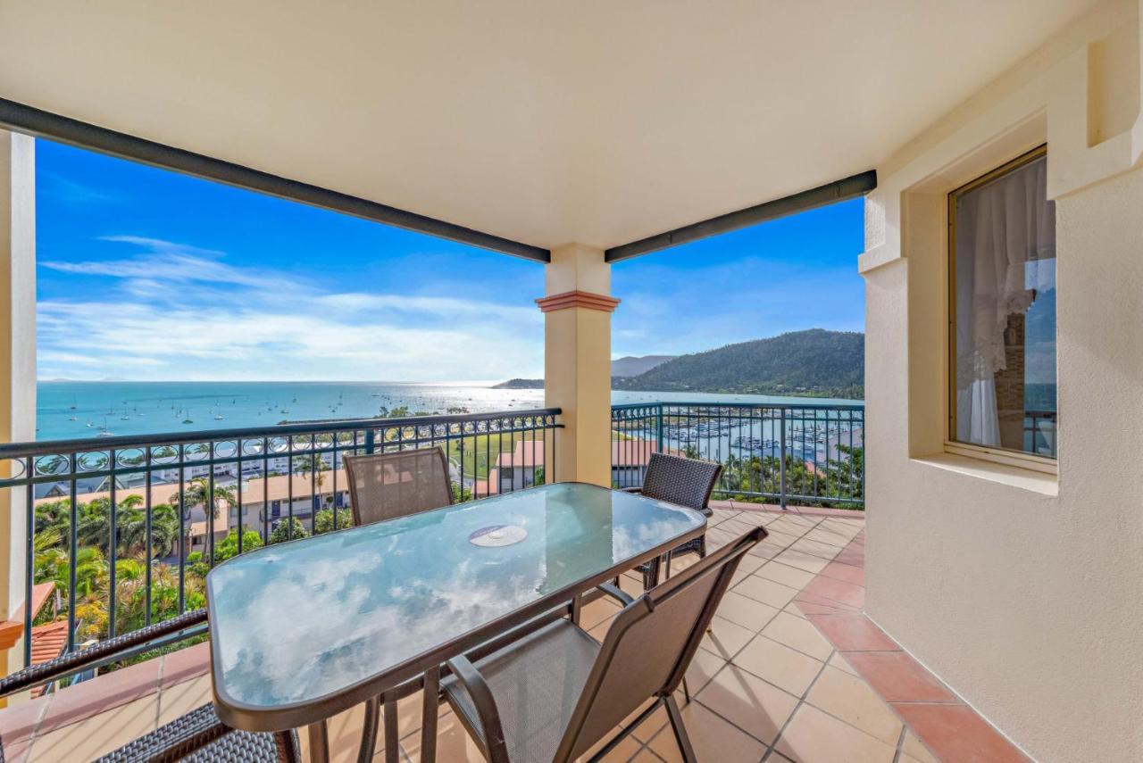 Whisper White On Airlie Airlie Beach