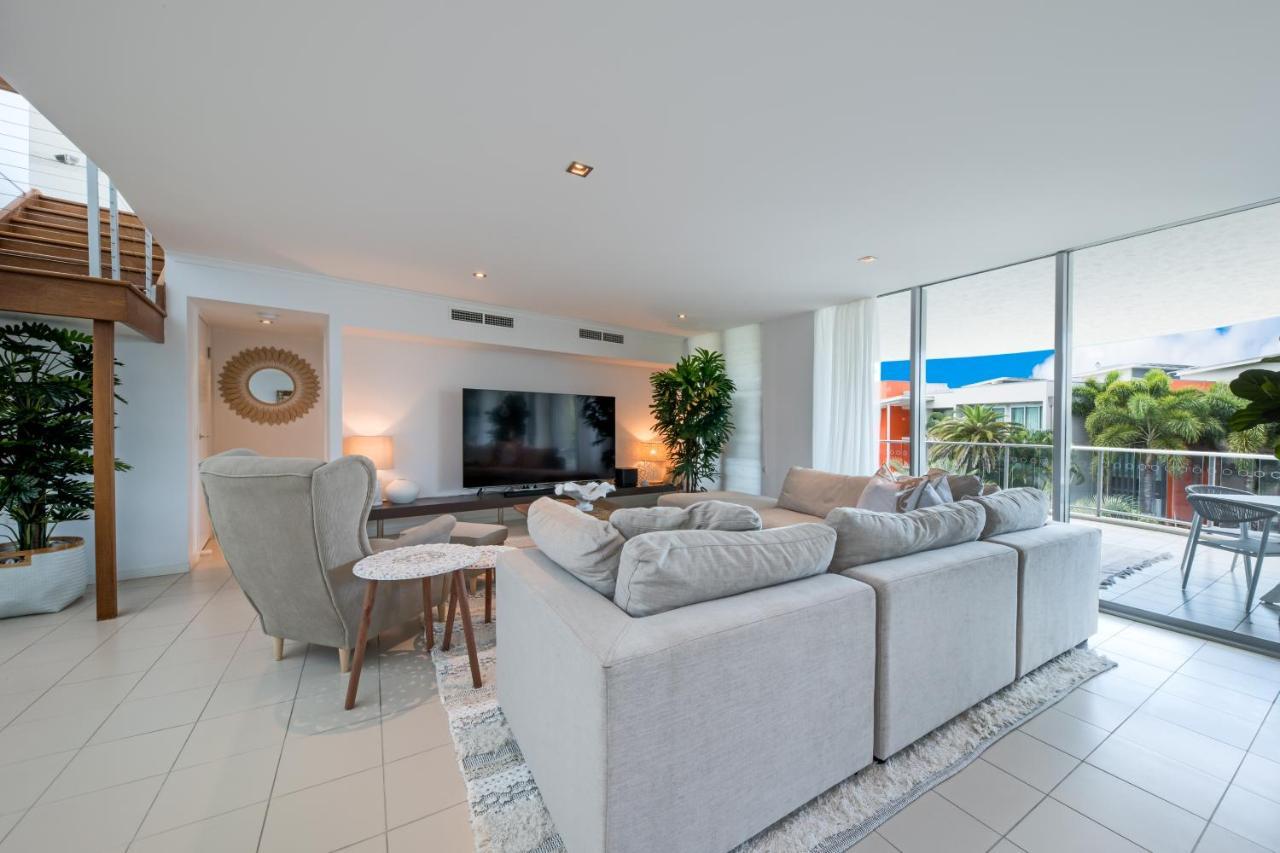 Aparthotel At Marina Shores 5*