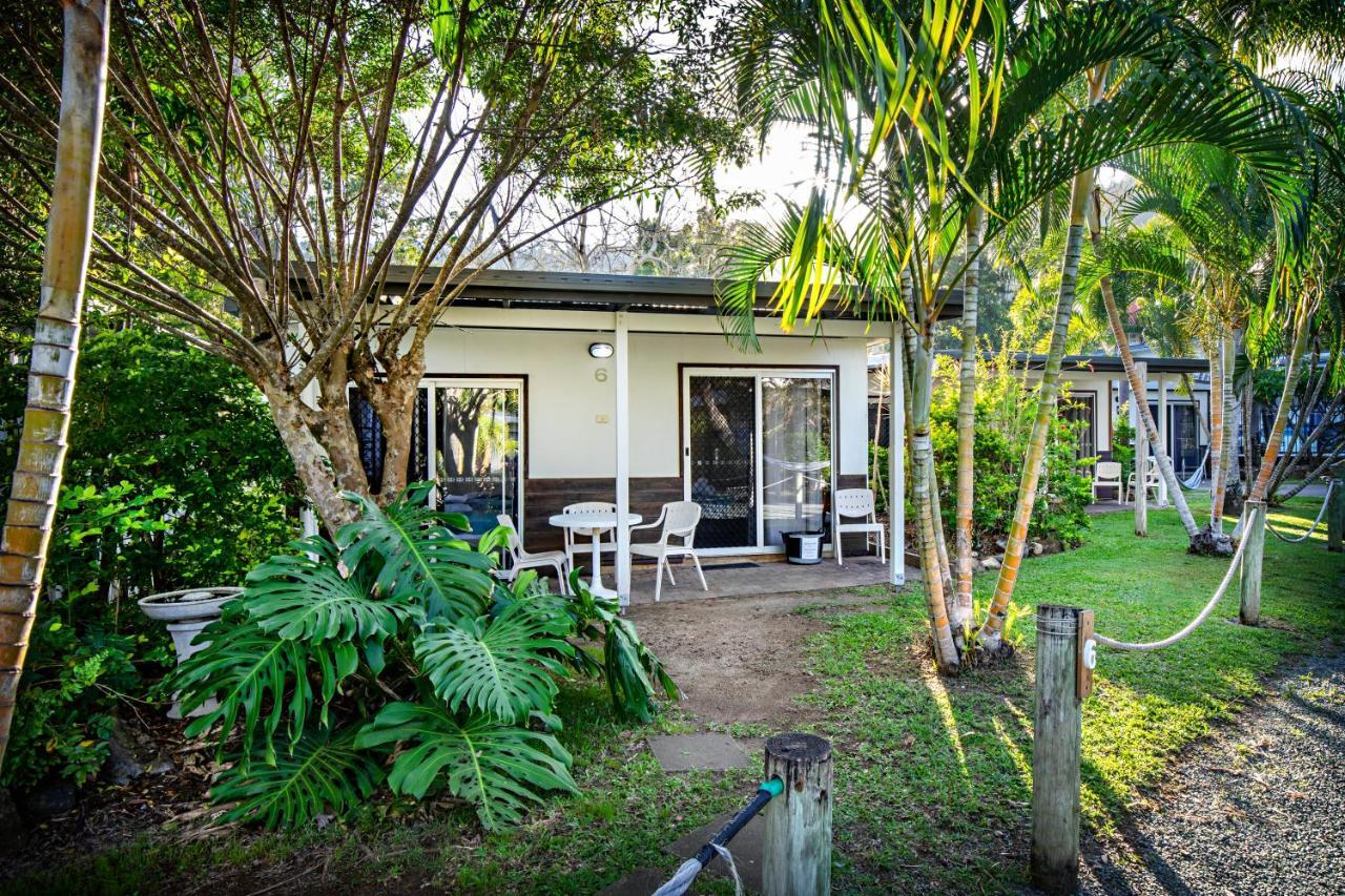 Bush Village Airlie Beach