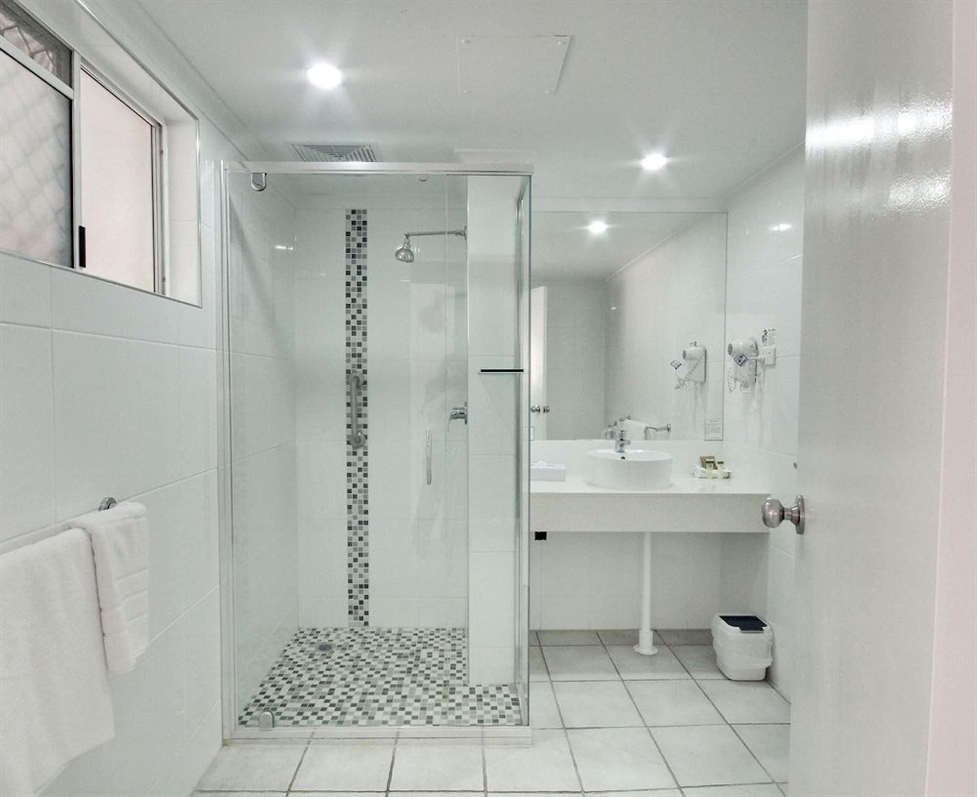 Colonial Palms Motor 3* Airlie Beach