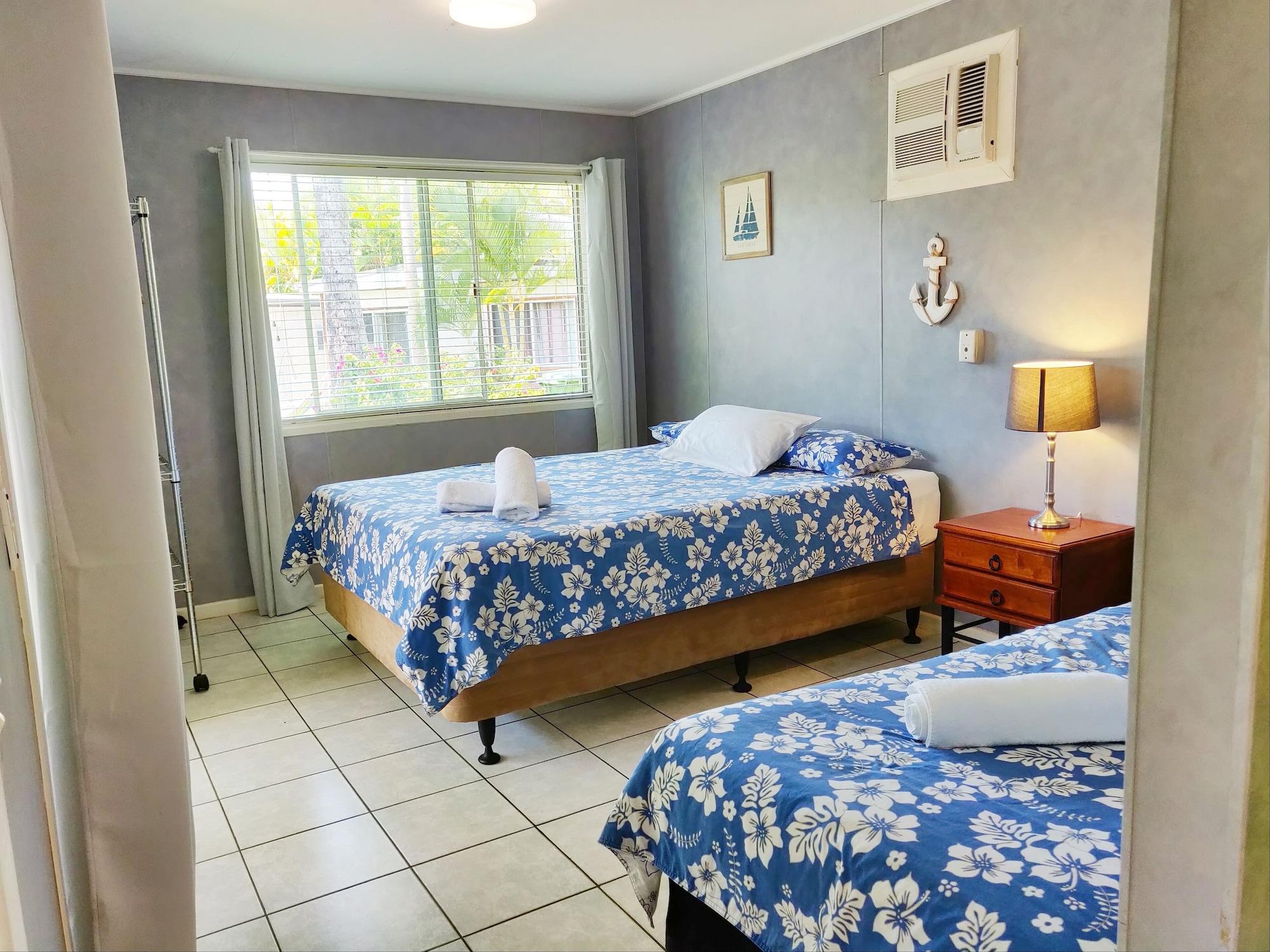 Bush Village Holiday park 3*
