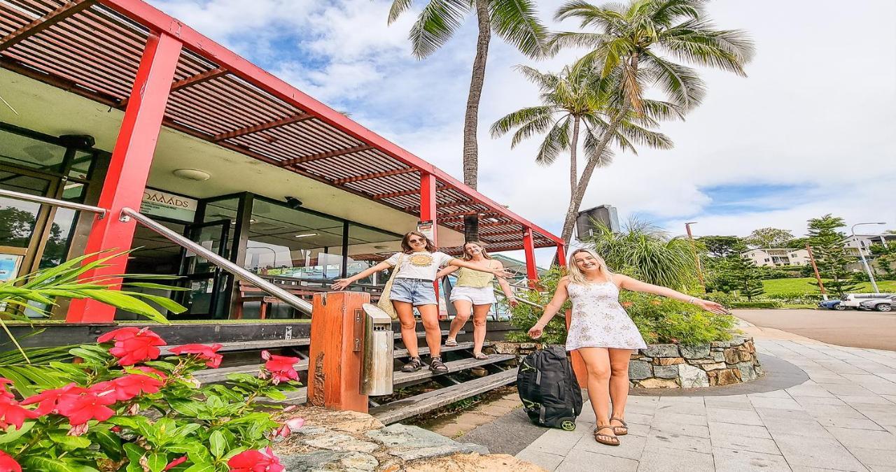 Base Airlie Hostel