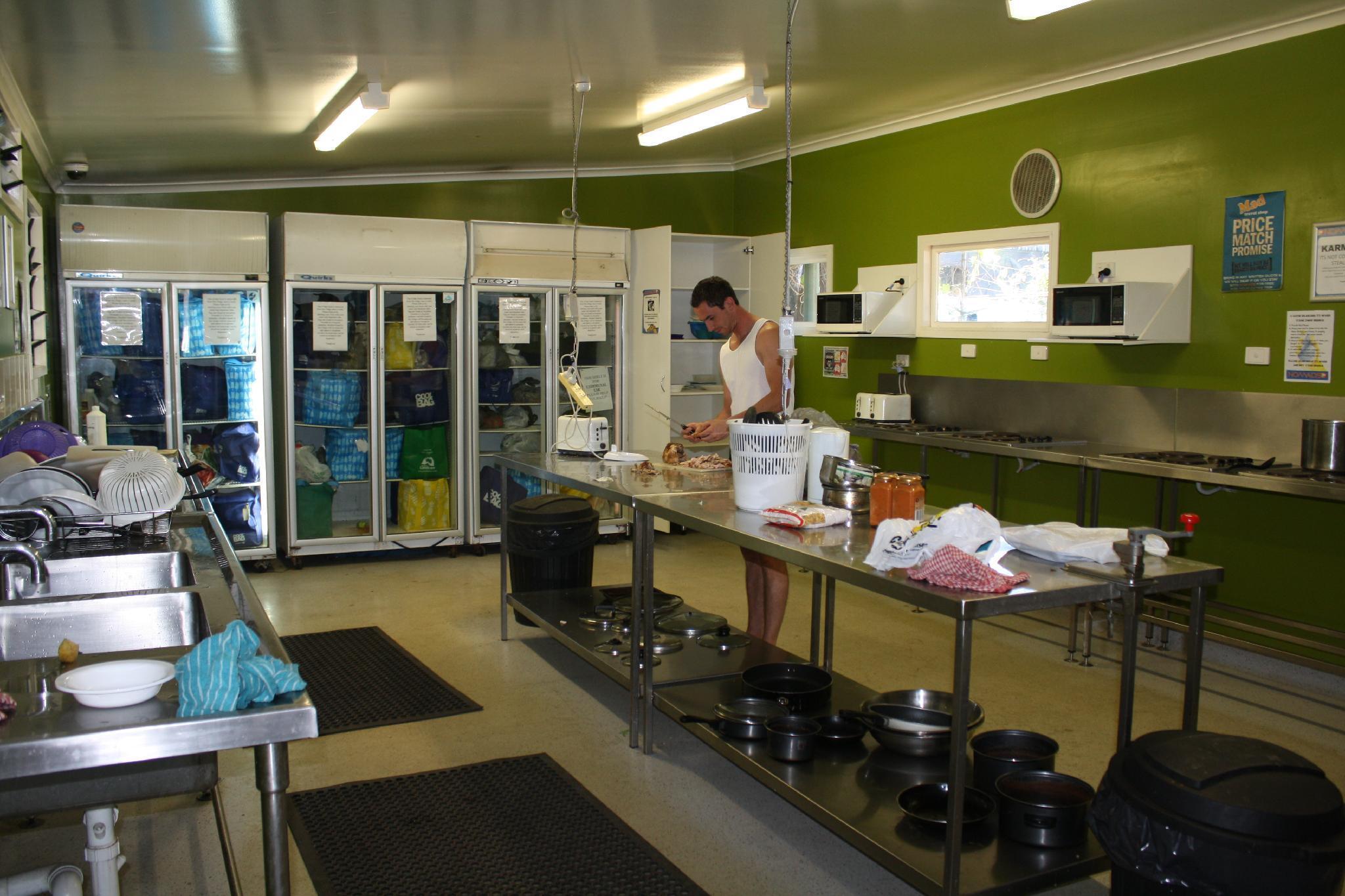 Nomads Airlie (adults Only) Hostel