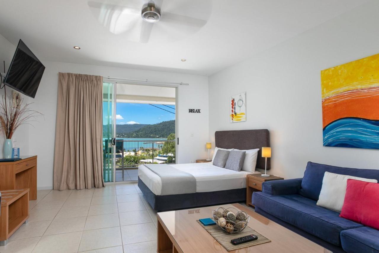 Waterview Airlie 4*