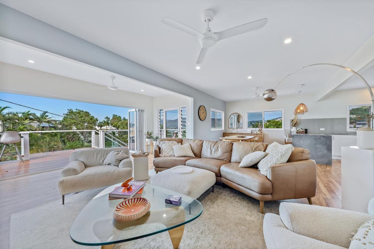 Nautical Views - Airlie