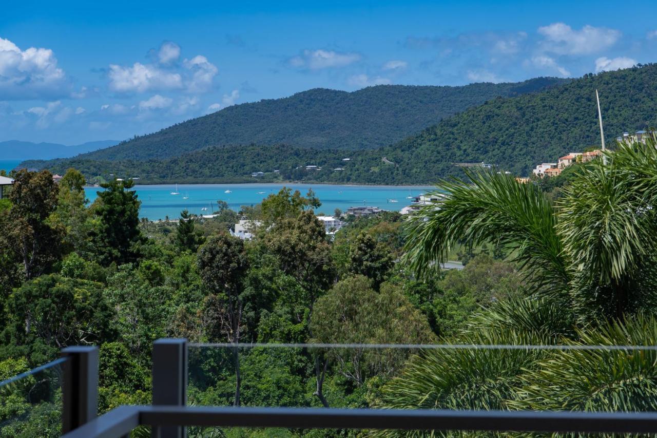 Aparthotel Airlie Summit 4*