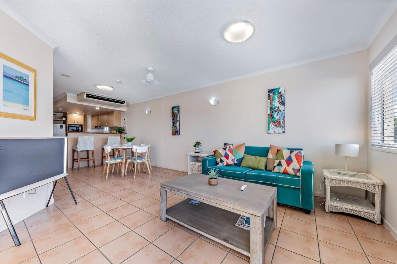 Shingley - Whitsundays Airlie Beach