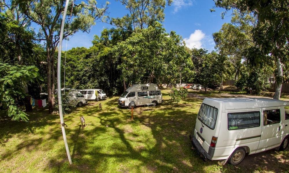 Nomads Airlie (adults Only) Hostel *