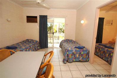 Colonial Palms Motor 3*