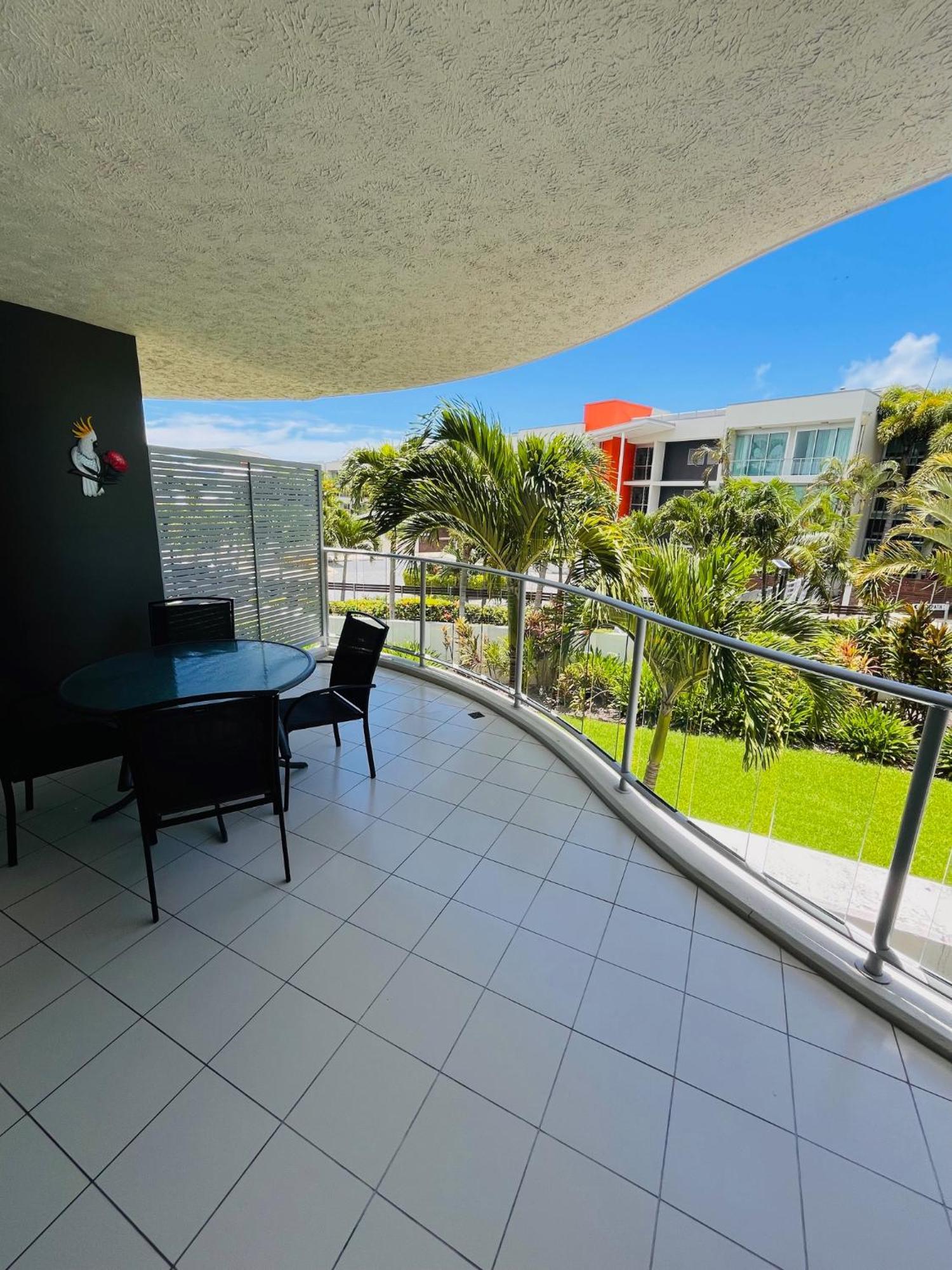 Aparthotel At Marina Shores