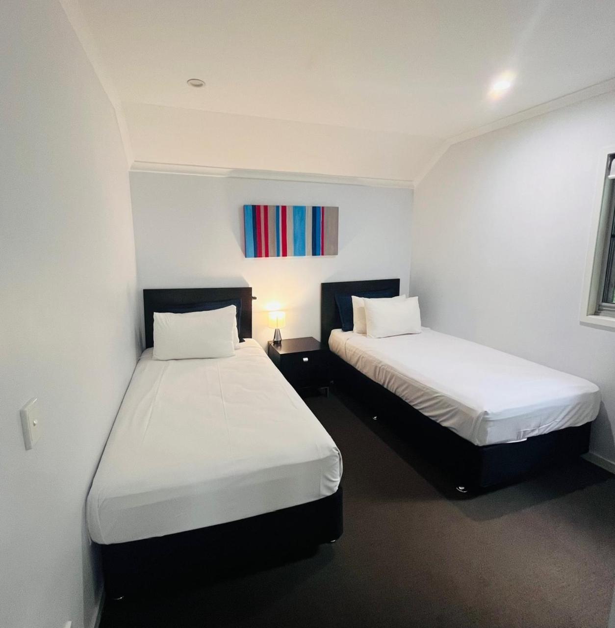 Aparthotel At Marina Shores 5*