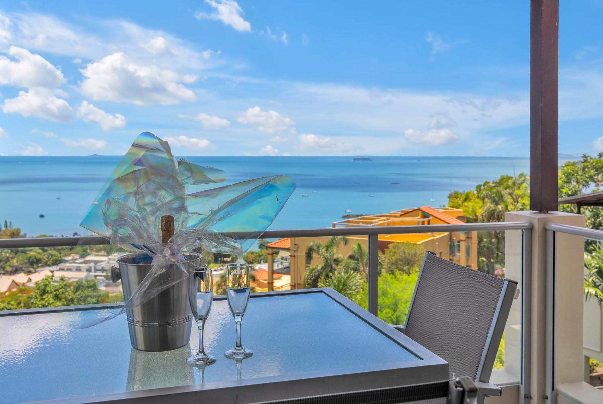 Whitsunday Reflections 4*