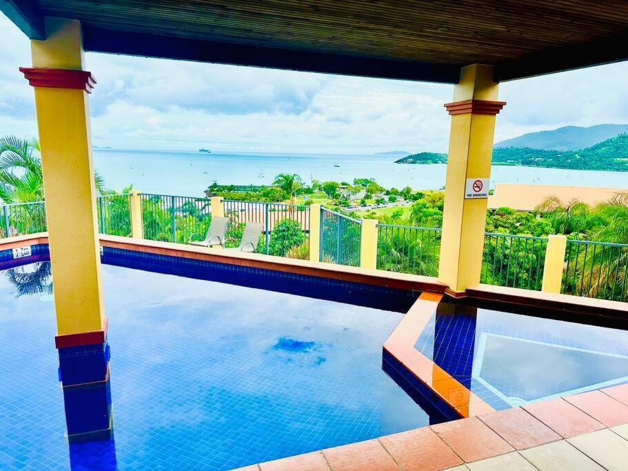 Bliss Apartment- Seaviews-wifi-pool-bbq *