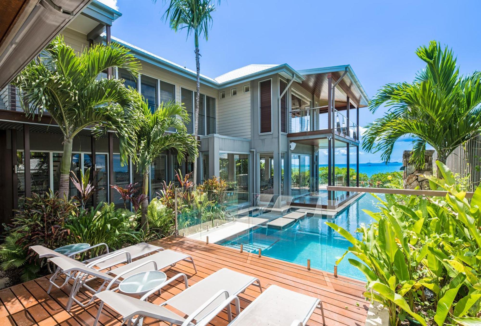 Anusara - Airlie Airlie Beach