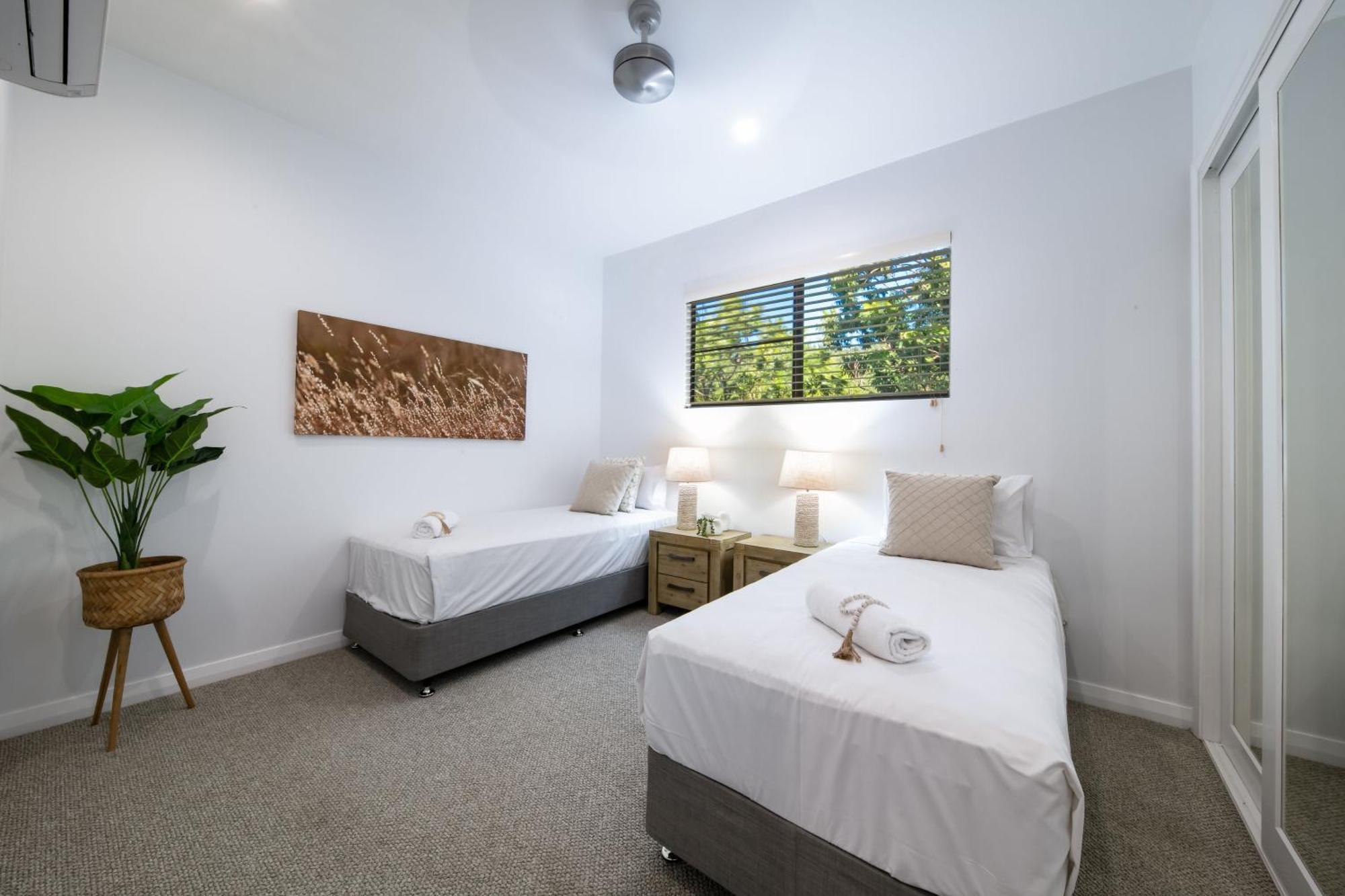 Seaview On Airlie Holiday home *