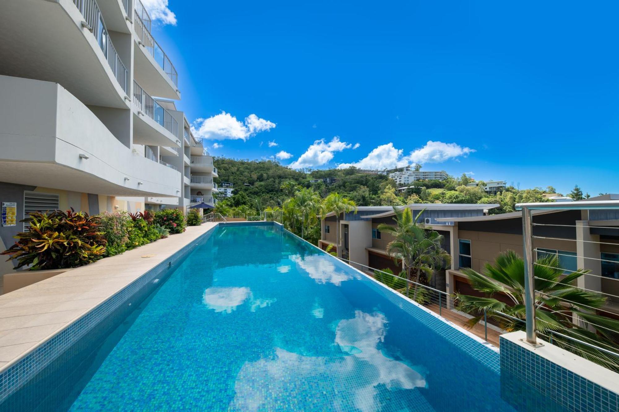 Azure Sea Whitsunday Airlie Beach
