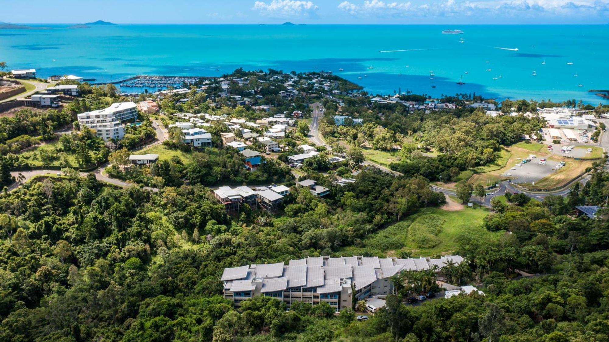 Azure Sea Whitsunday Airlie Beach