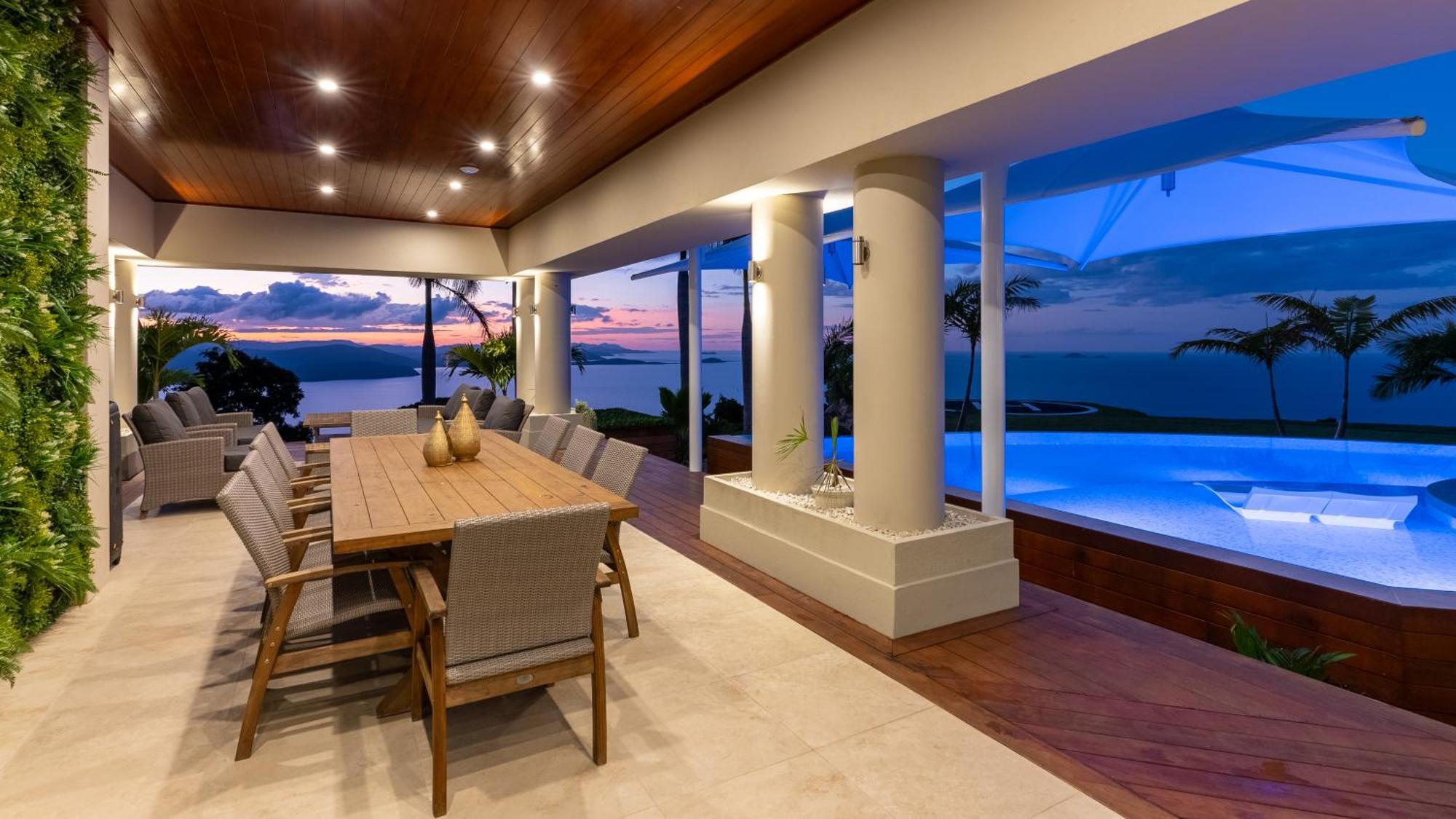 Parc Exclusif, Airlie - 360 Island Views From A Mountain Casa de férias *
