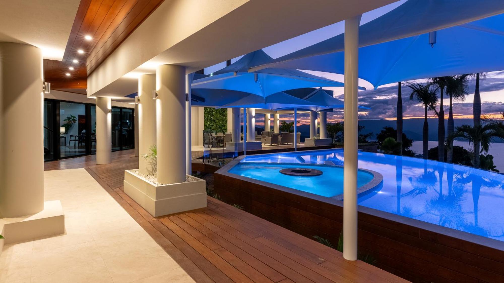 Parc Exclusif, Airlie - 360 Island Views From A Mountain * Airlie Beach