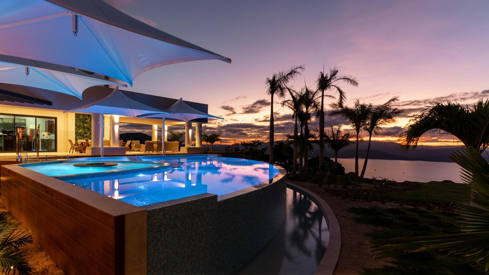 Casa de férias Parc Exclusif, Airlie - 360 Island Views From A Mountain *