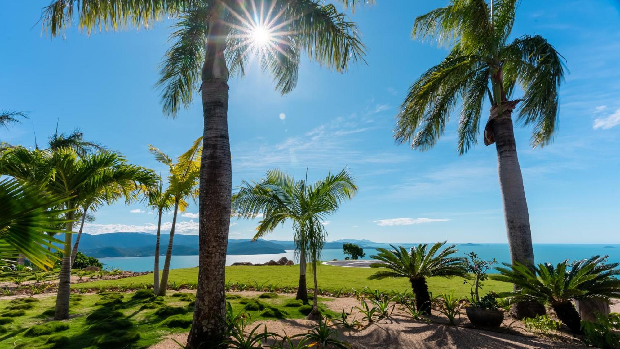 Parc Exclusif, Airlie - 360 Island Views From A Mountain Airlie Beach