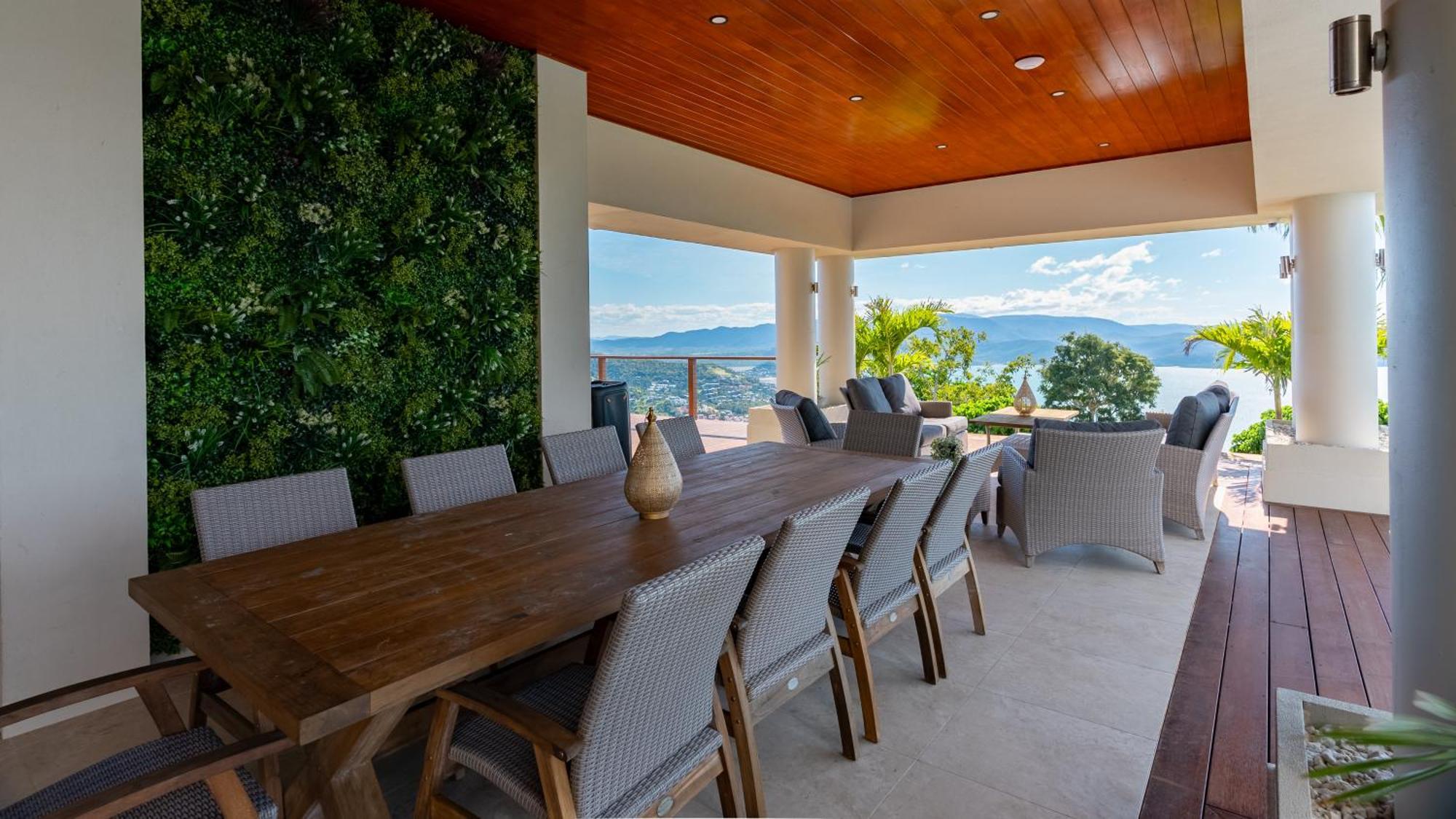 Casa de férias Parc Exclusif, Airlie - 360 Island Views From A Mountain