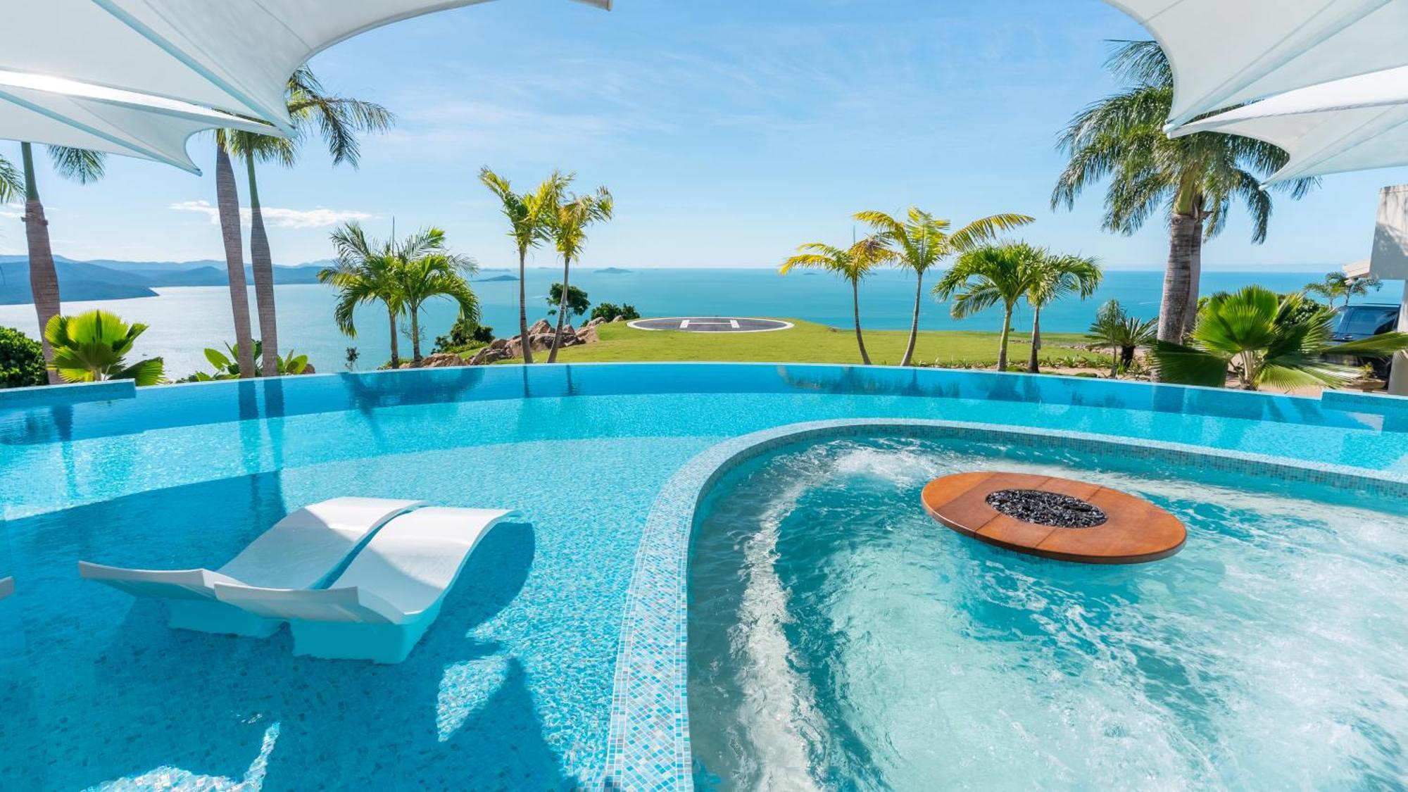 Parc Exclusif, Airlie - 360 Island Views From A Mountain *