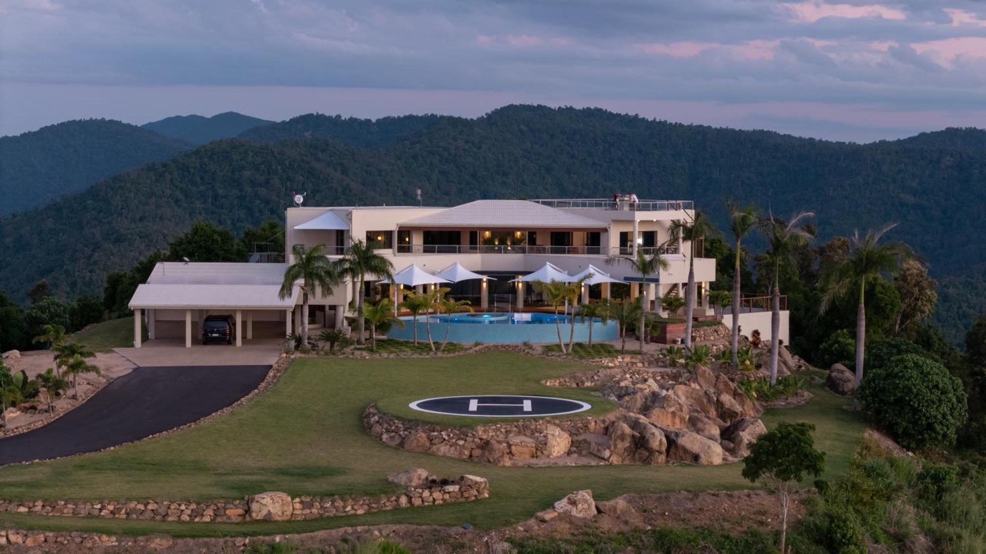 Parc Exclusif, Airlie - 360 Island Views From A Mountain Airlie Beach