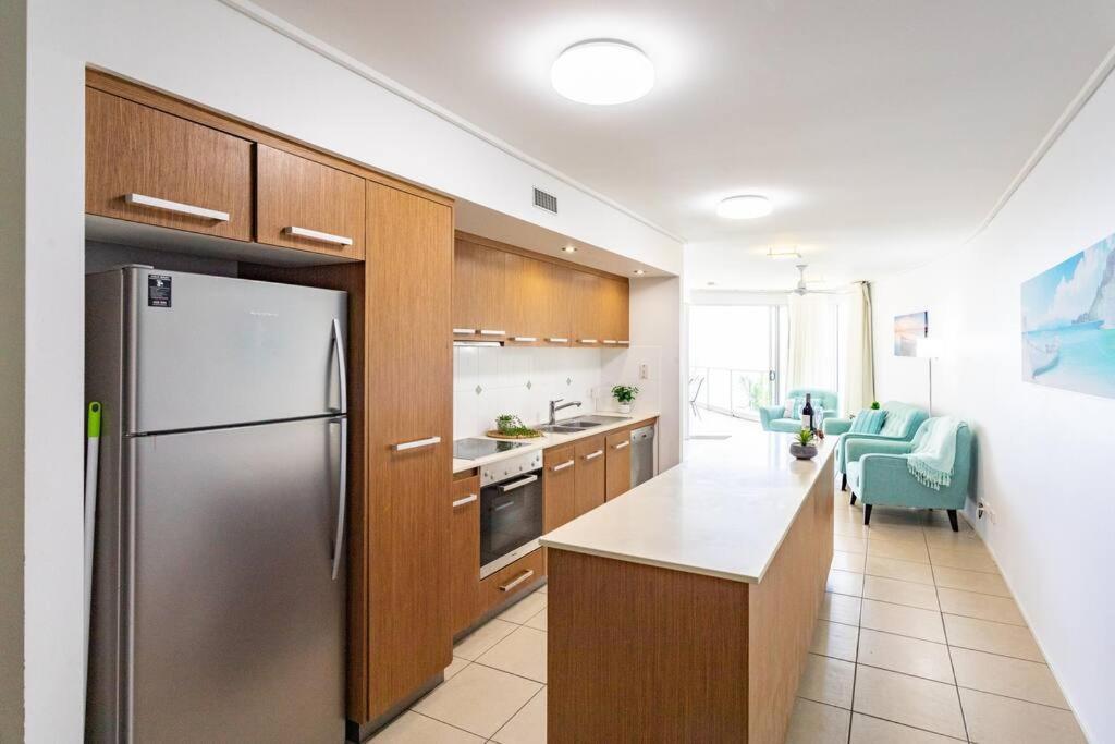 Seaviews At Searene, Spacious, Pool & Free Wifi