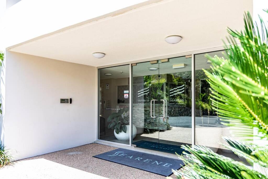 Seaviews At Searene, Spacious, Pool & Free Wifi * Airlie Beach