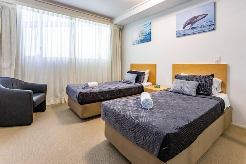Seaviews At Searene, Spacious, Pool & Free Wifi