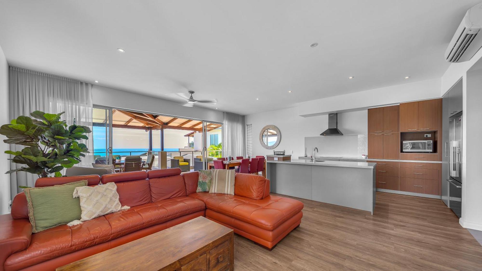 Whitsunday Reflections Aparthotel Airlie Beach