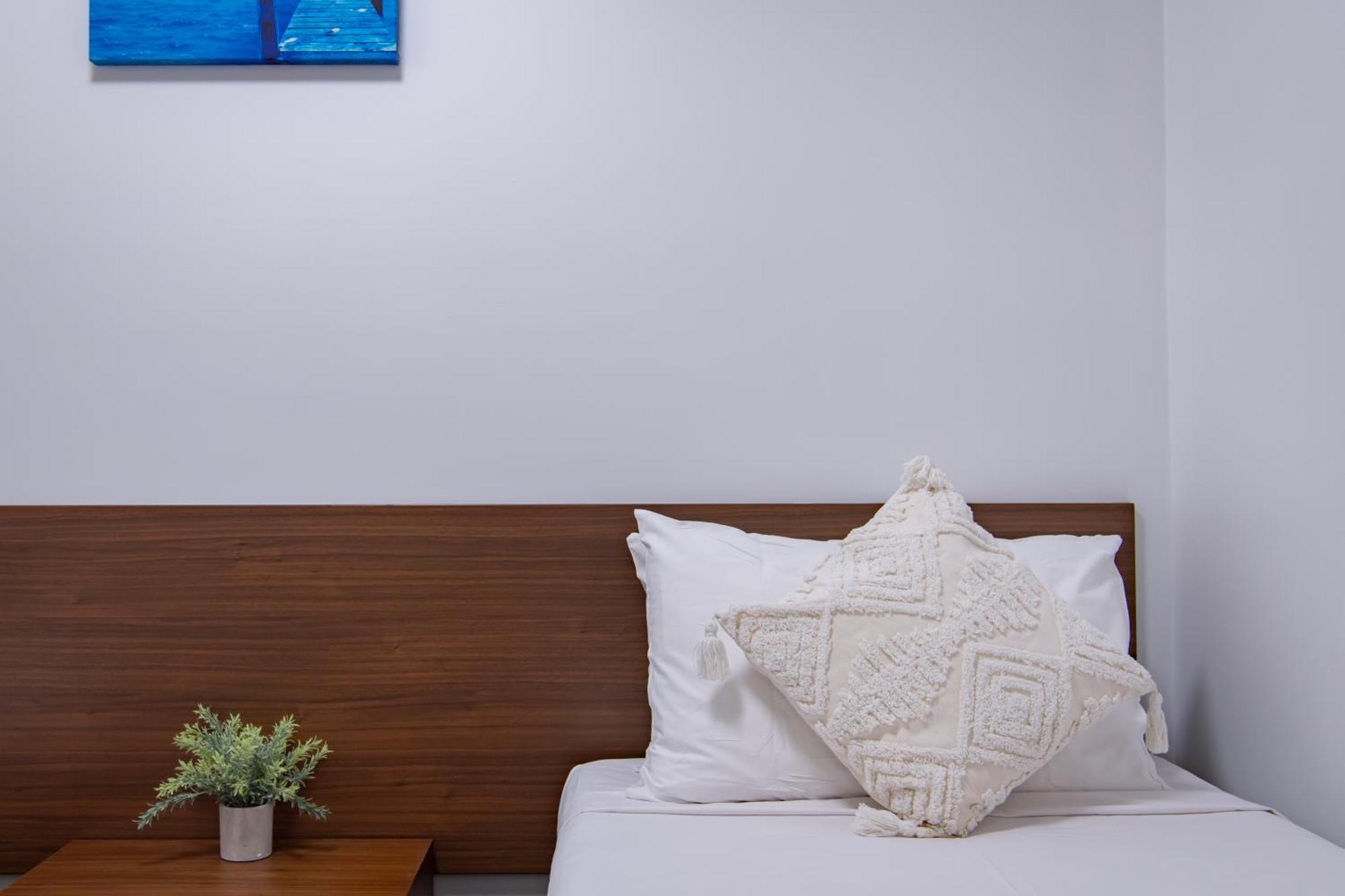 Aparthotel Airlie Summit 4*