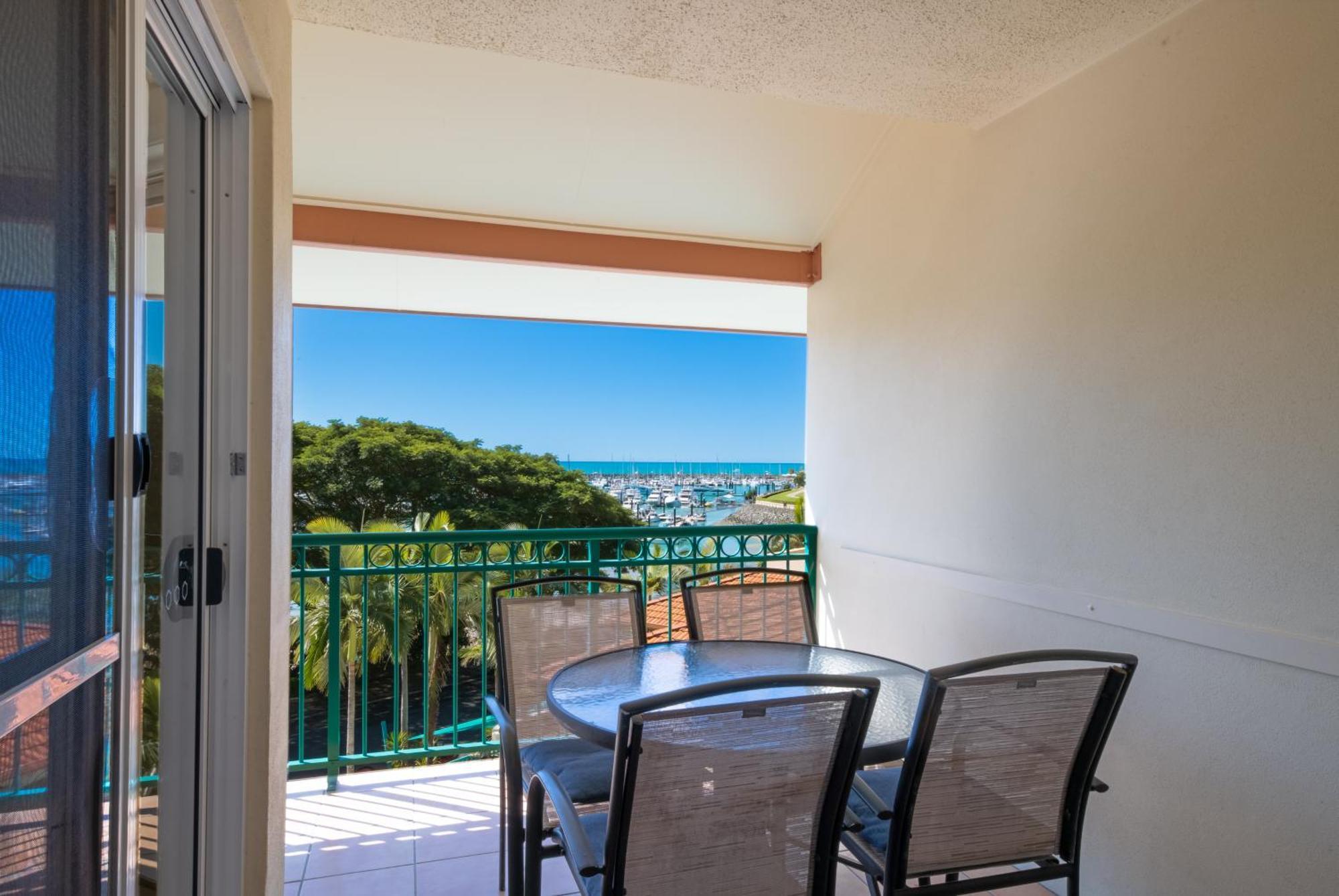 Shingley - Whitsundays Resort 3*