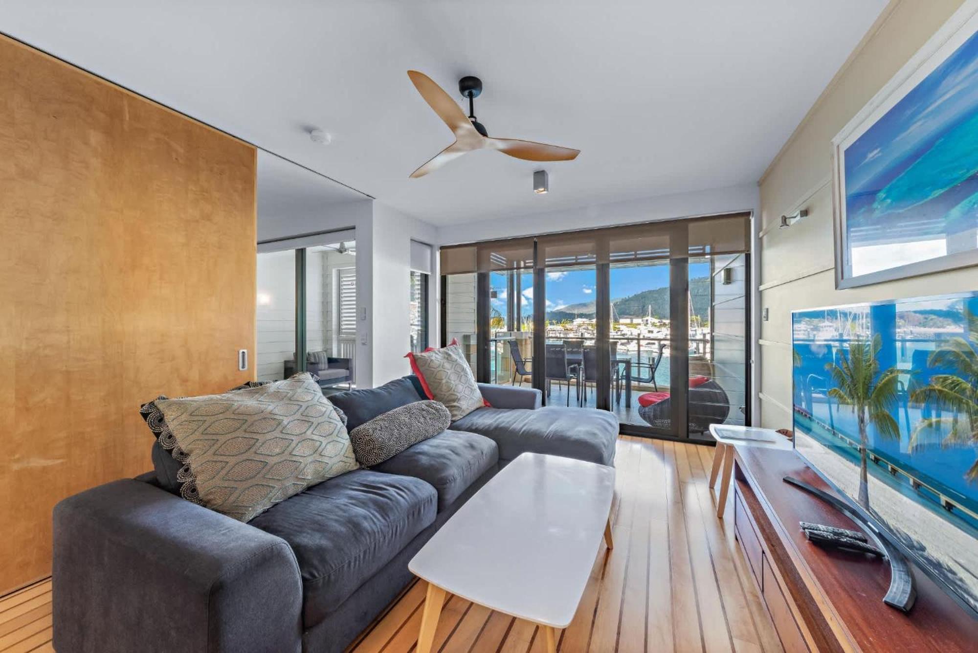 Marina Waterfront Living At Port Of Airlie Apartamento *