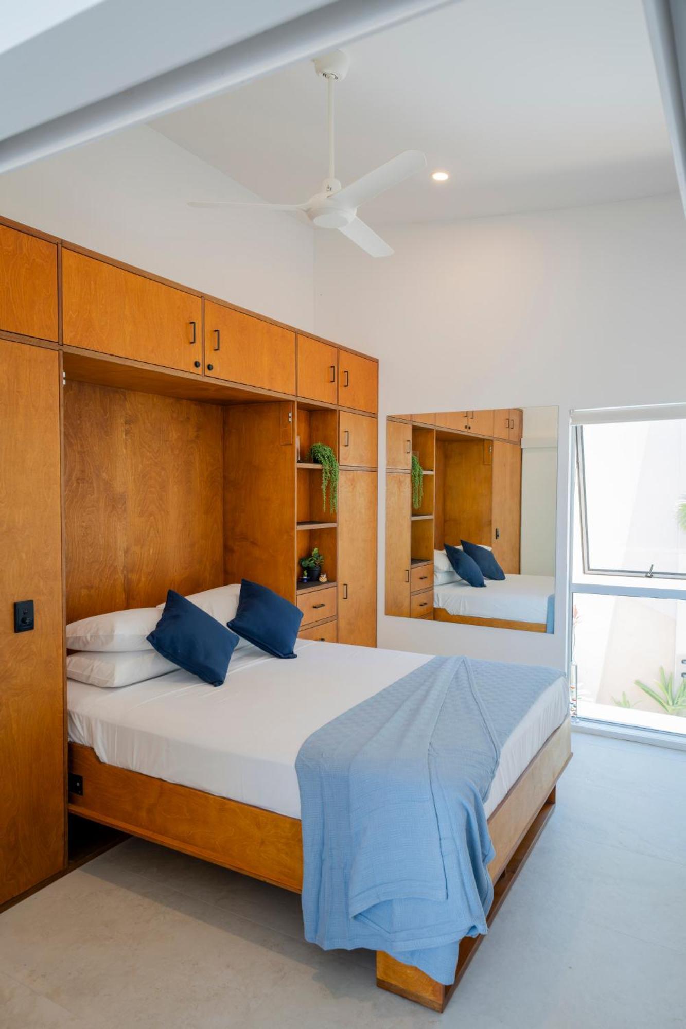 Azure Sea Whitsunday 4*