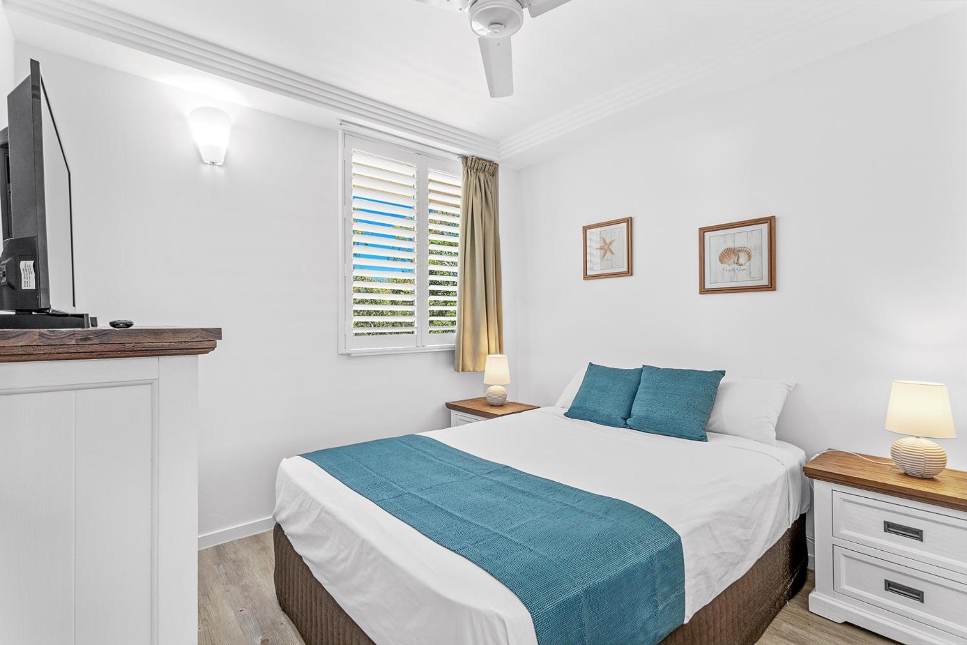 Ocean Views 1br With Full Kitchen No Steep Hills * Airlie Beach
