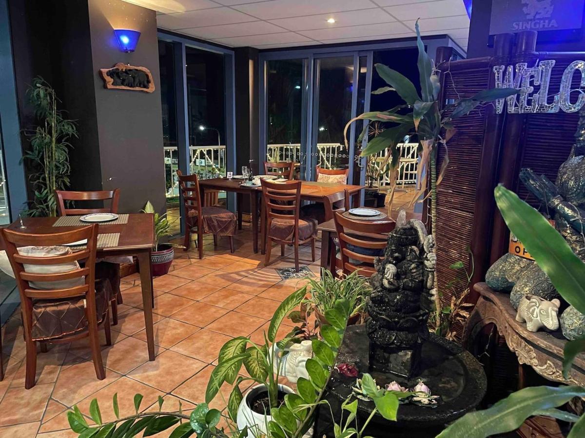 Apartment Ocean Views 1br With Full Kitchen No Steep Hills Airlie Beach